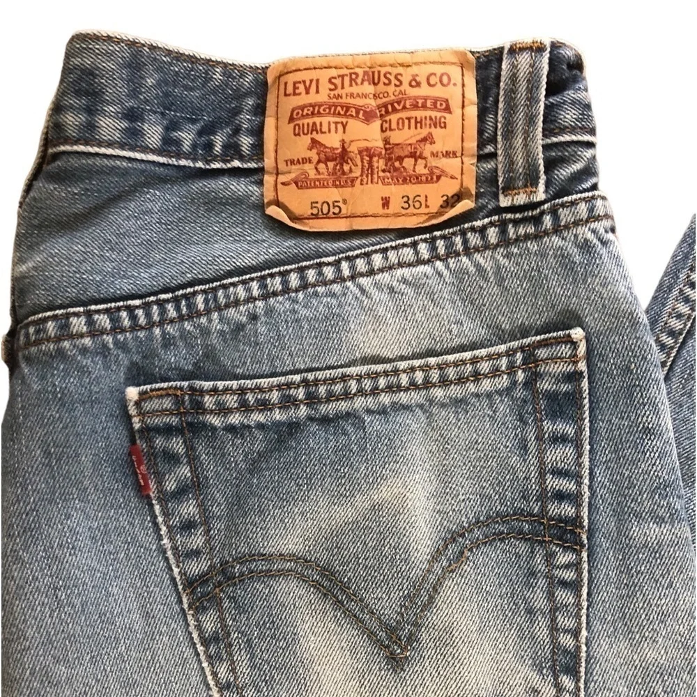 Levi’s 505 Regular Fit Jeans Size 36X32 Med Wash Faded Distressed Casual